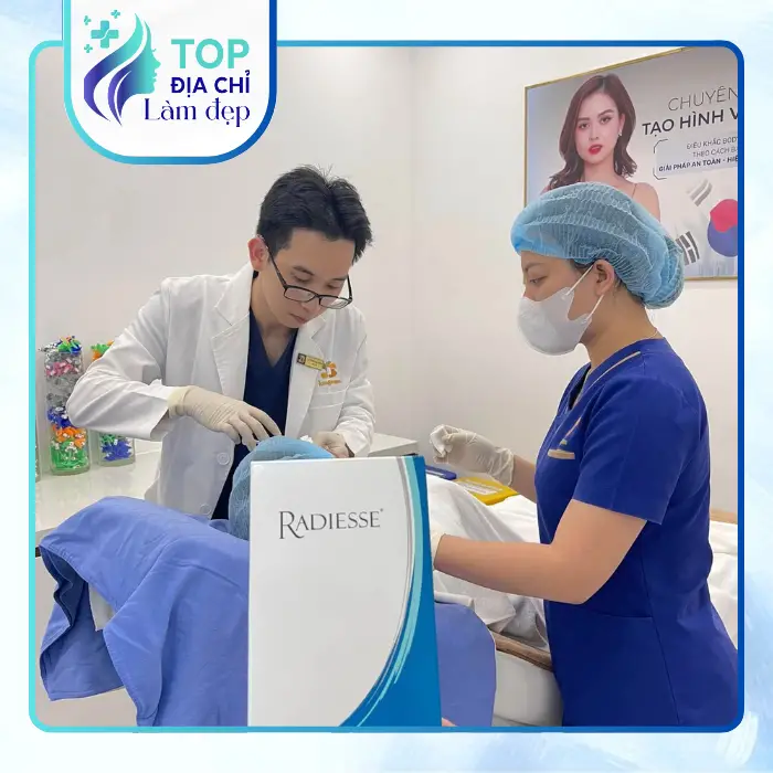Nâng Ngực Tại Đắk Lắk Ở Đâu? Top 4 Địa Chỉ Làm Đẹp Uy Tín Hiện Nay